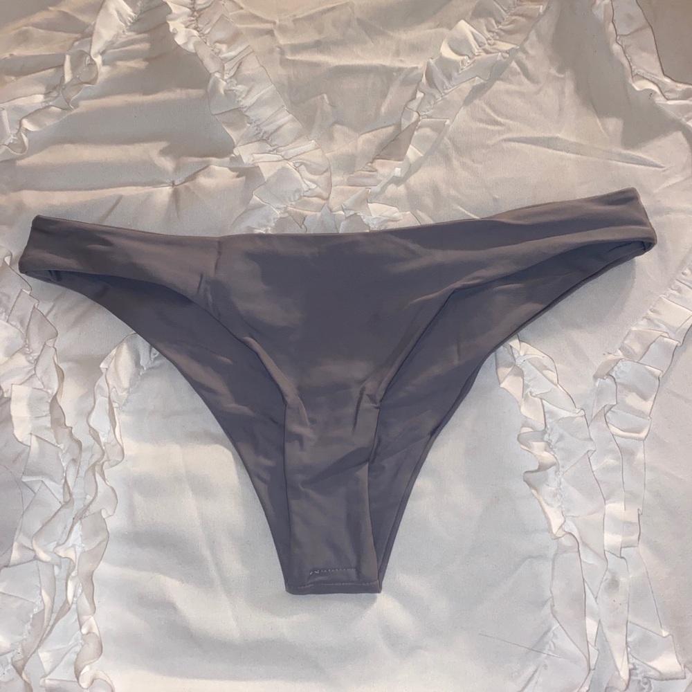 Cheeky bathing suit bottoms